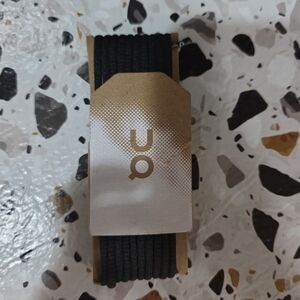 ON Black Shoelaces